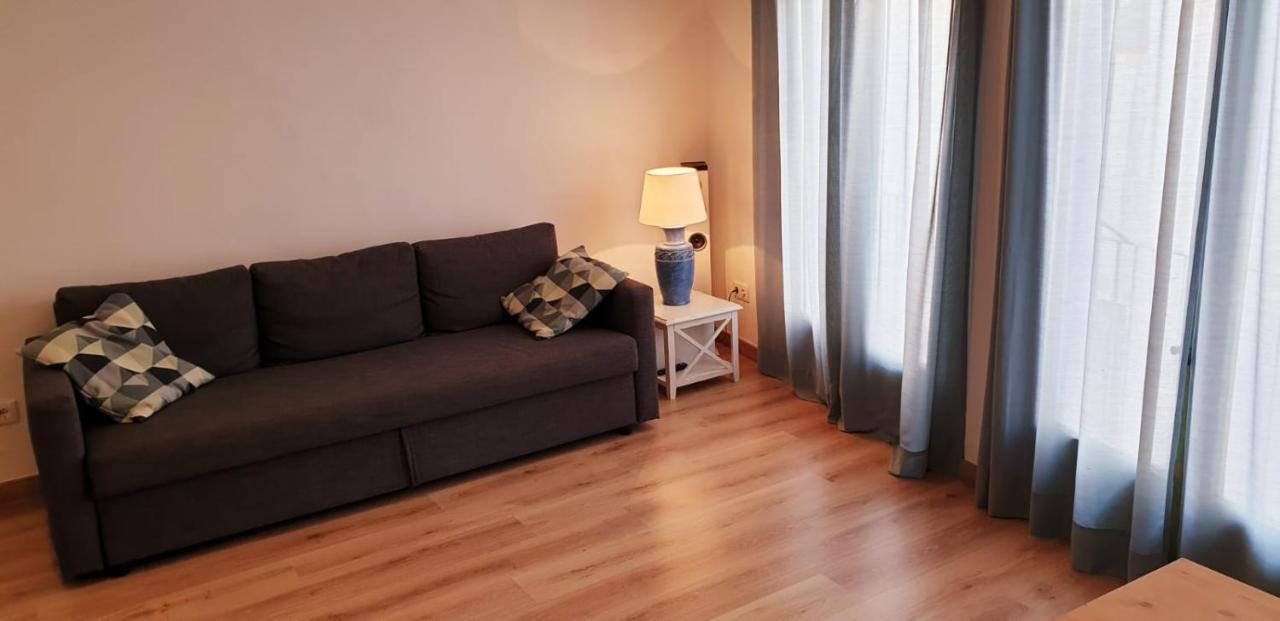Apartamento Apartamento acogedor a 3 minutos de la playa Blanes Exterior foto